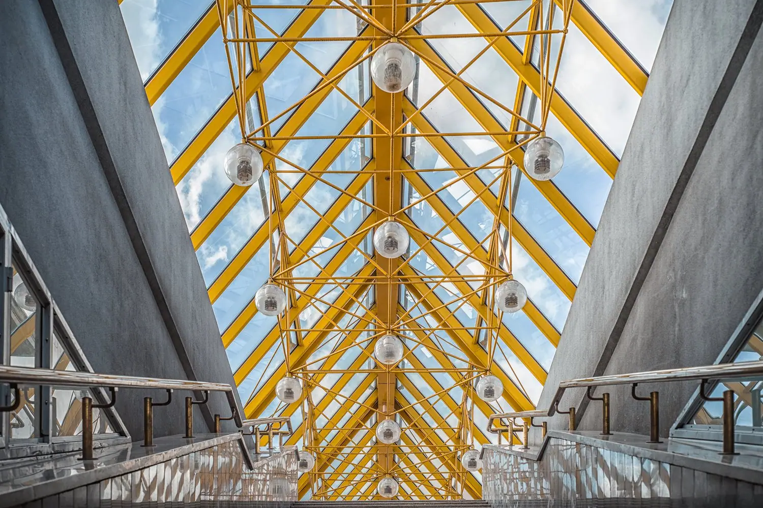 W jaki sposób wykorzystać światło naturalne w architekturze
